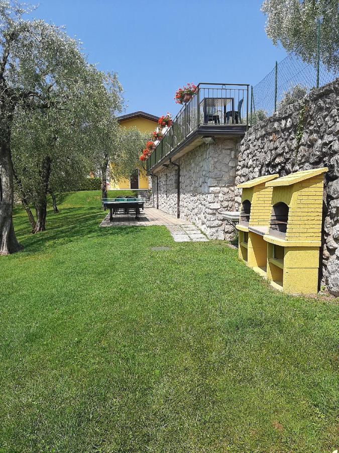 Appartamenti Elisabeth Brenzone sul Garda Exterior photo