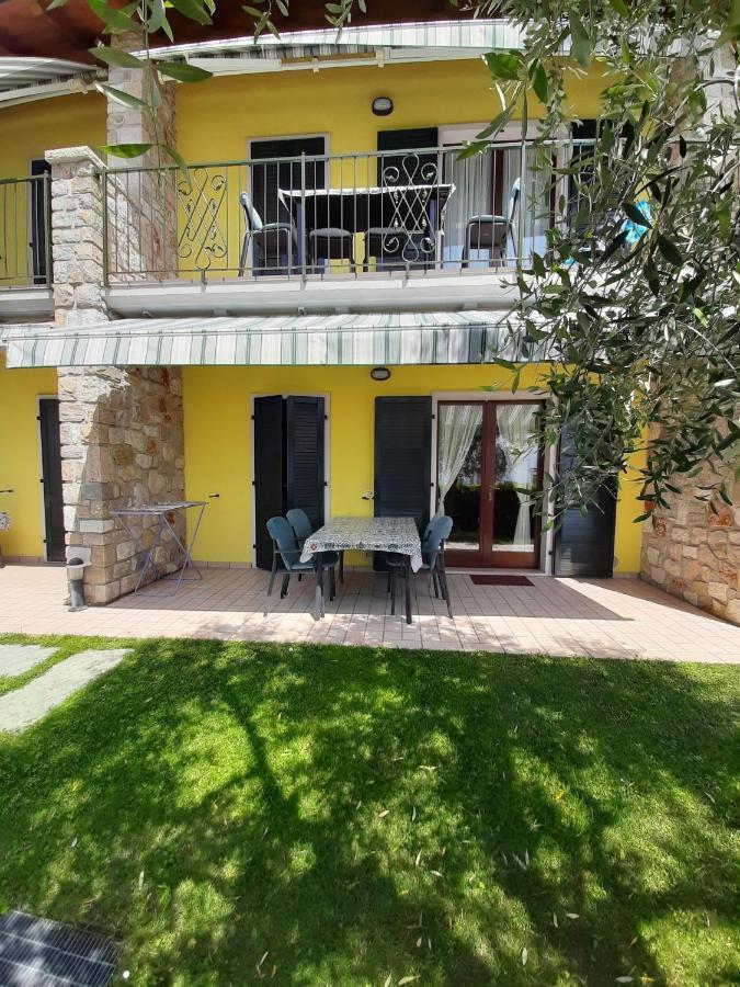 Appartamenti Elisabeth Brenzone sul Garda Exterior photo
